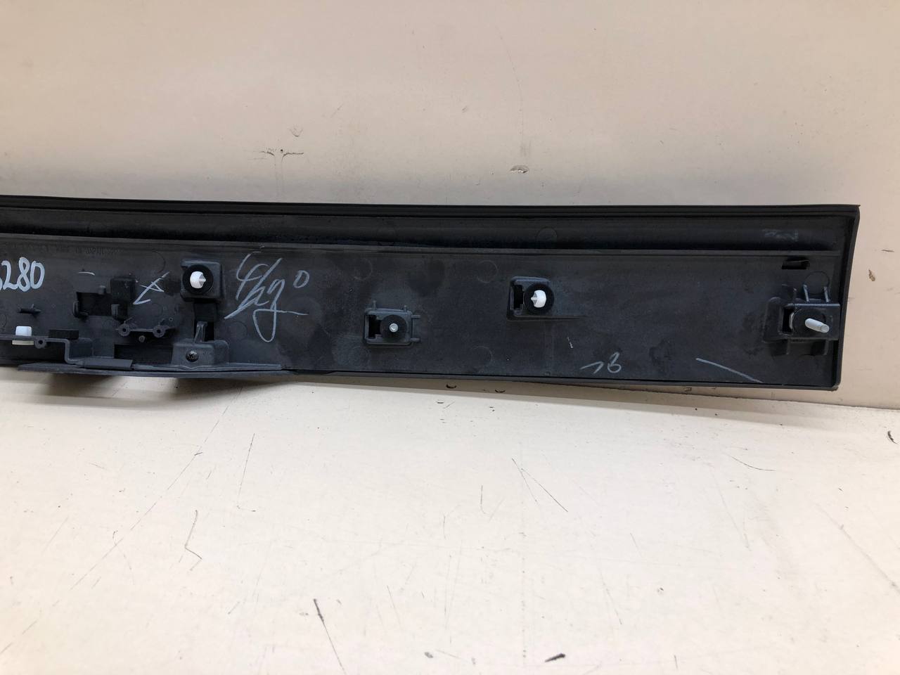 Накладка двери багажника Subaru Forester (SH/S12) 2007-2013