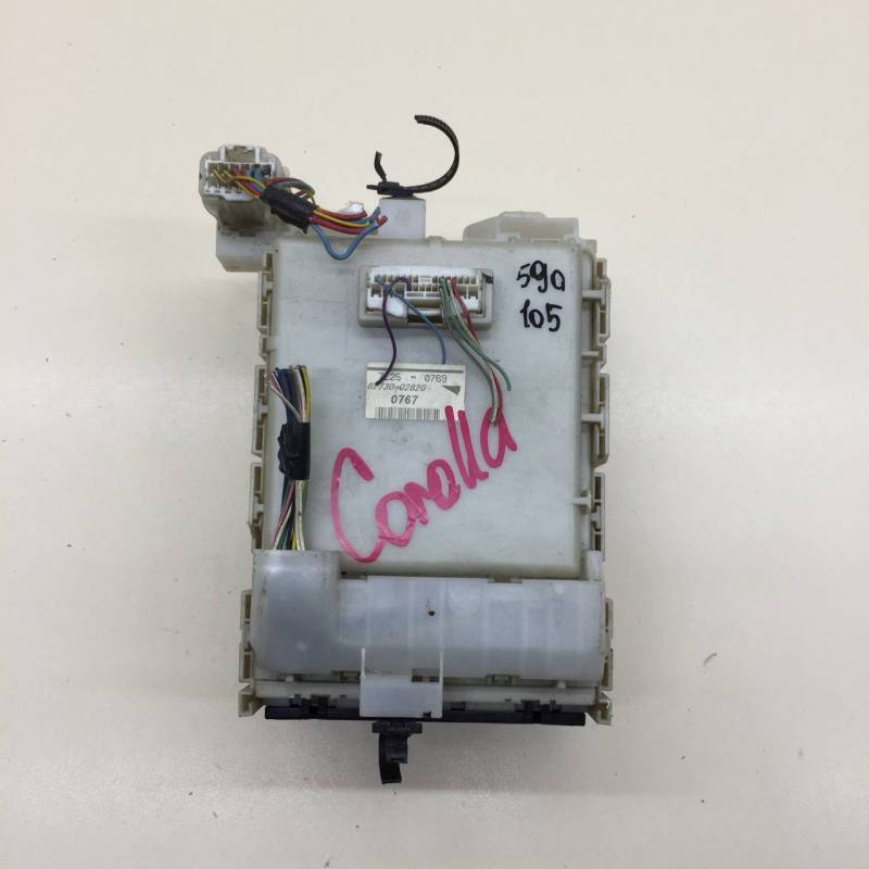 Блок предохранителей Toyota Corolla E150 2006-2013 Блок предохранителей Toyota Corolla E150 2006-2013