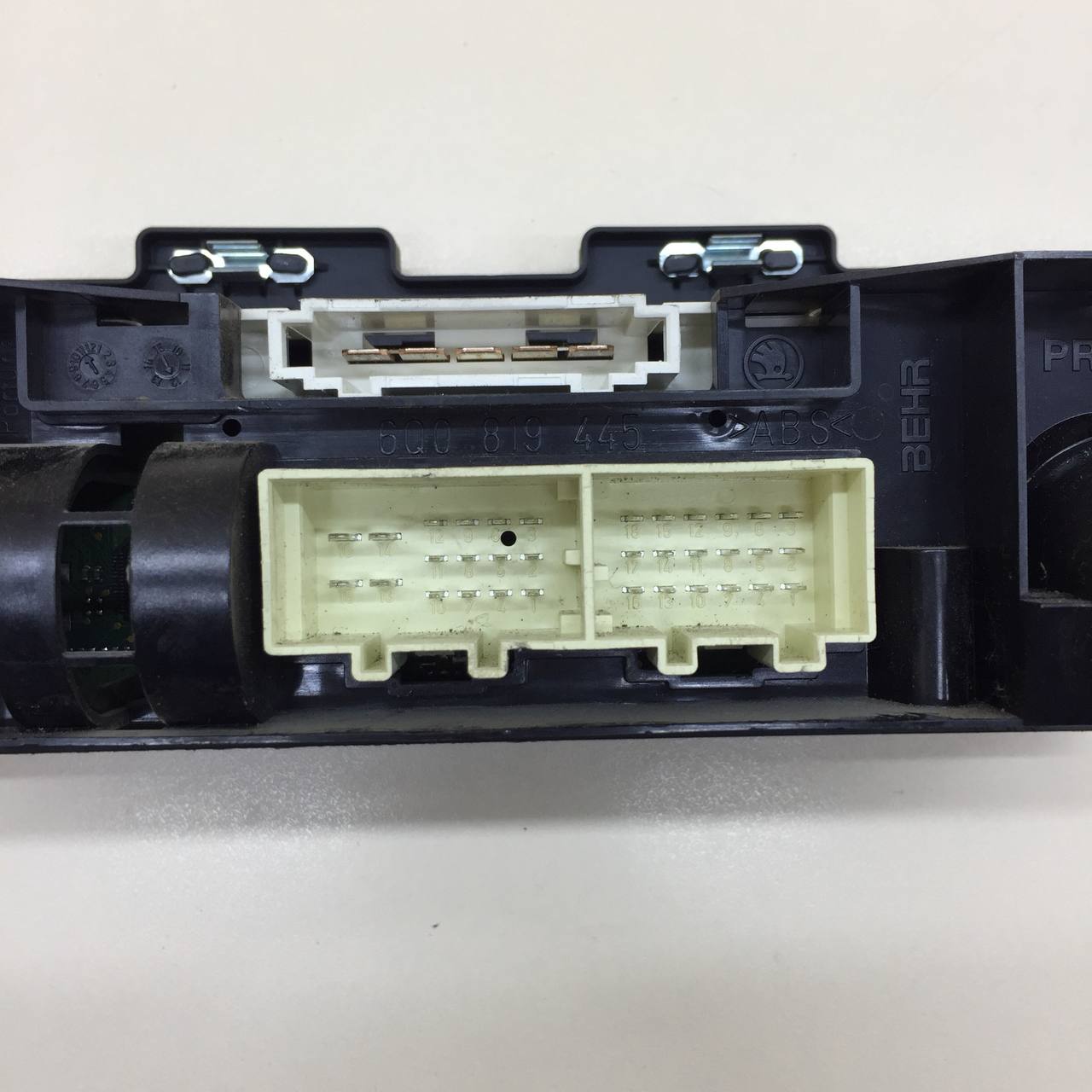 Блок управления отопителем Volkswagen Polo (MK5) 2011-2020
