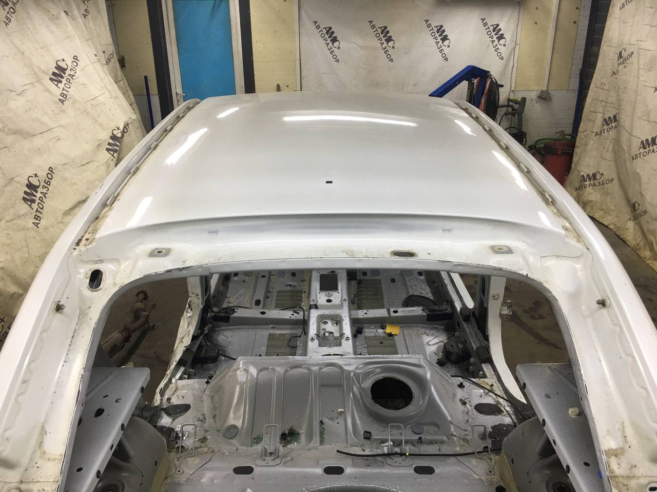 Крыша Lada X-RAY 2016> Крыша Lada X-RAY 2016>