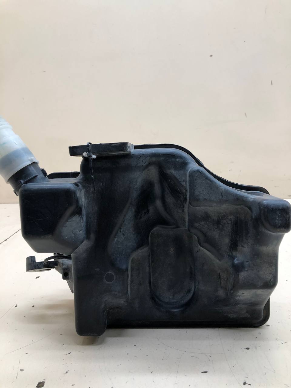 Бачок омывателя лобового стекла Skoda Rapid 2019>