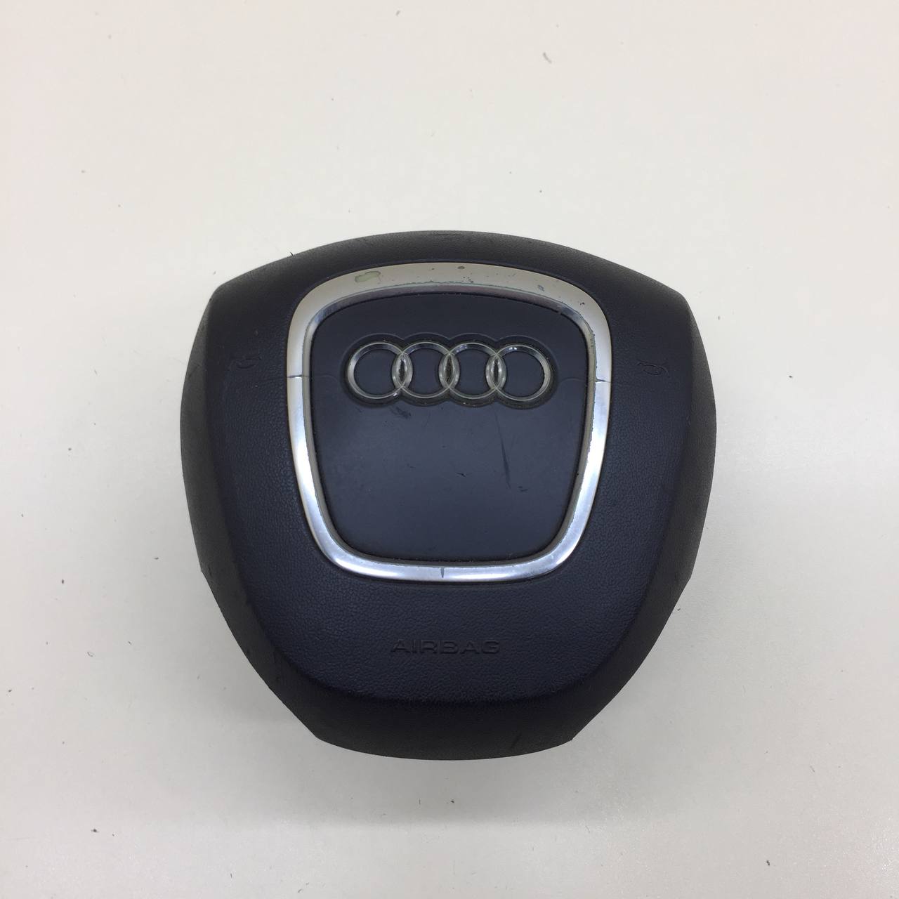 Подушка безопасности в рулевое колесо Audi A6 (C6) 2005-2011