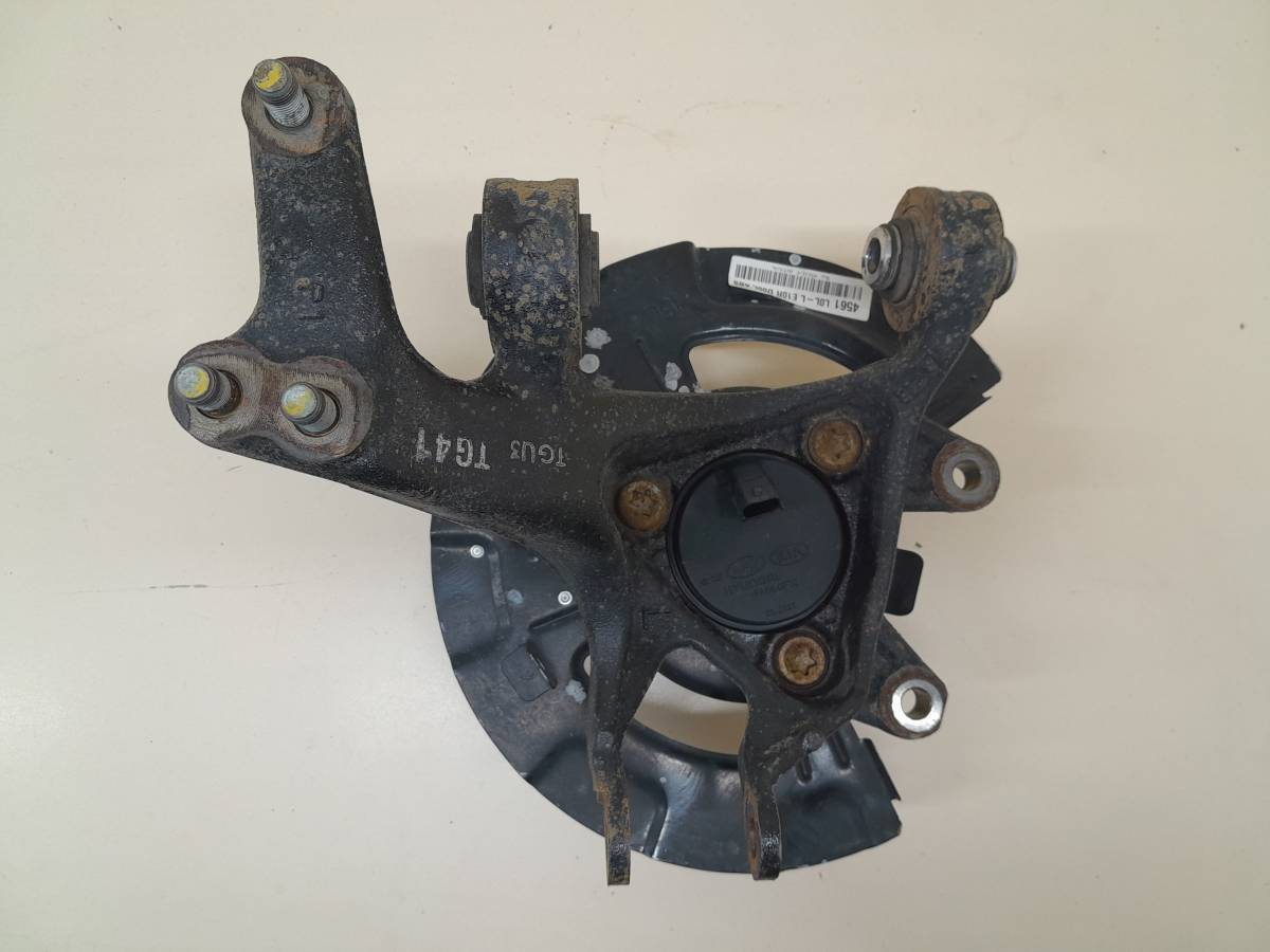 Кулак поворотный задний левый Kia K5 (DL3) 2019>