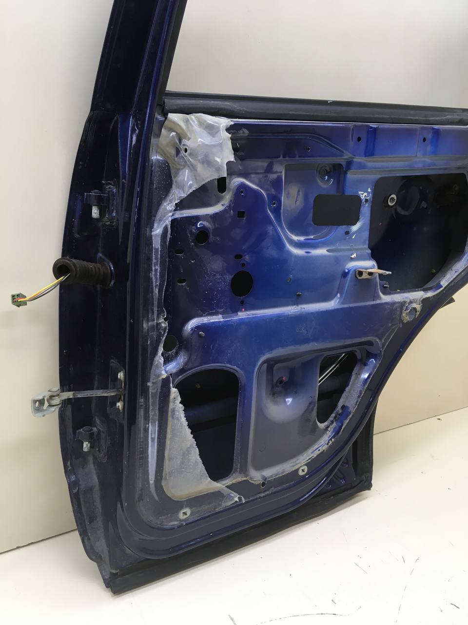 Дверь задняя правая Chevrolet Niva 2009-2020 Дверь задняя правая Chevrolet Niva 2009-2020