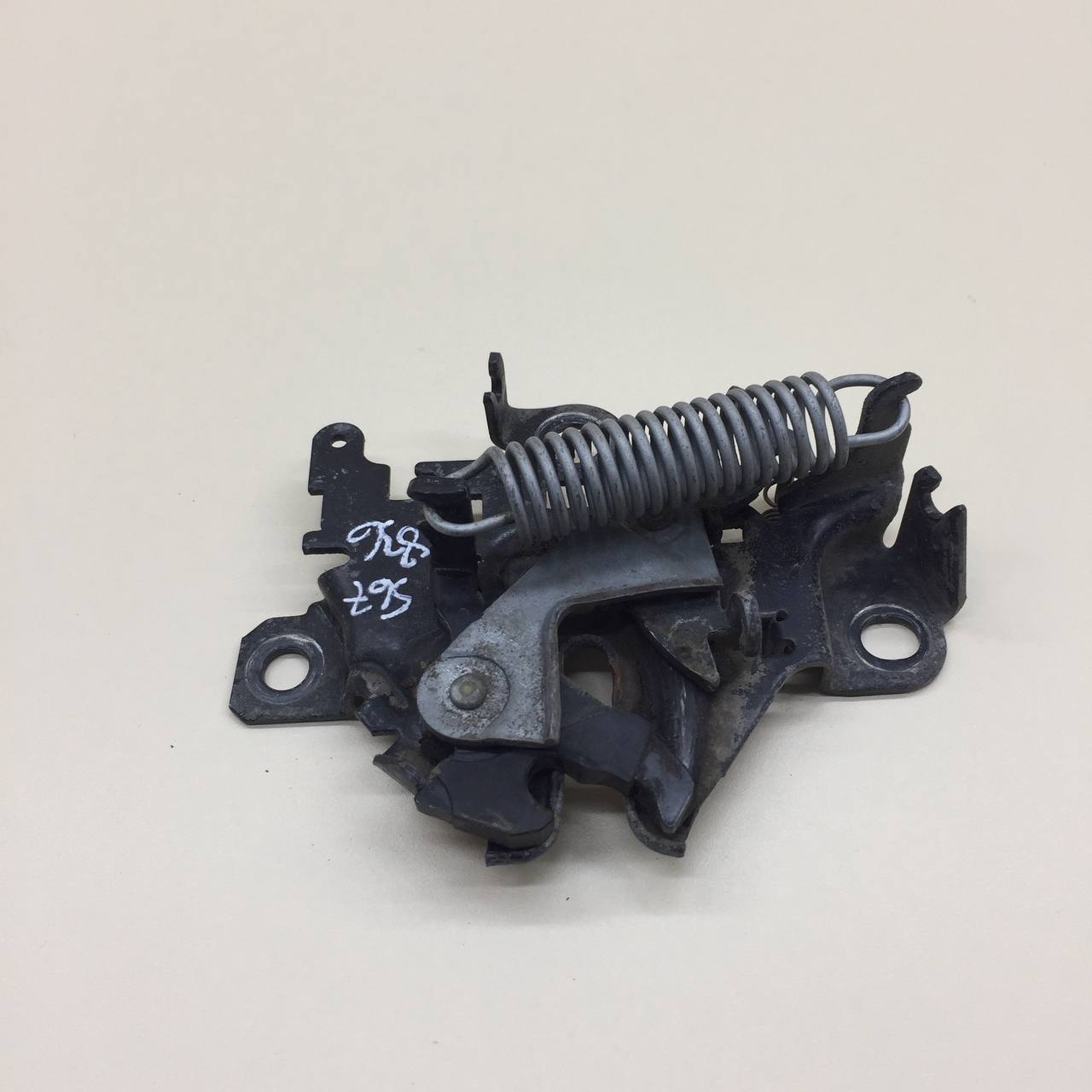 Замок капота Toyota Rav 4 (A30) 2006-2013