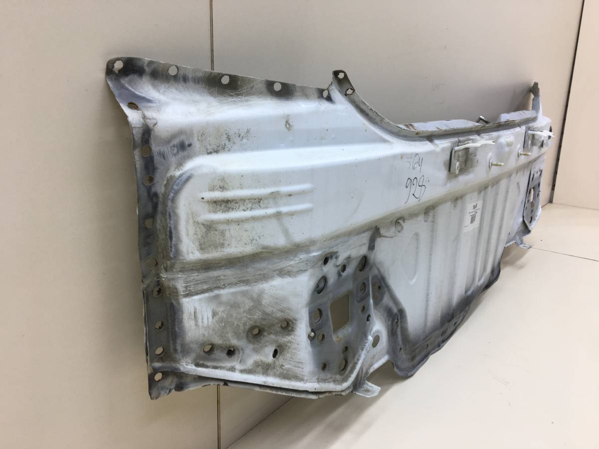 Панель задняя Toyota Corolla E180 2013-2019
