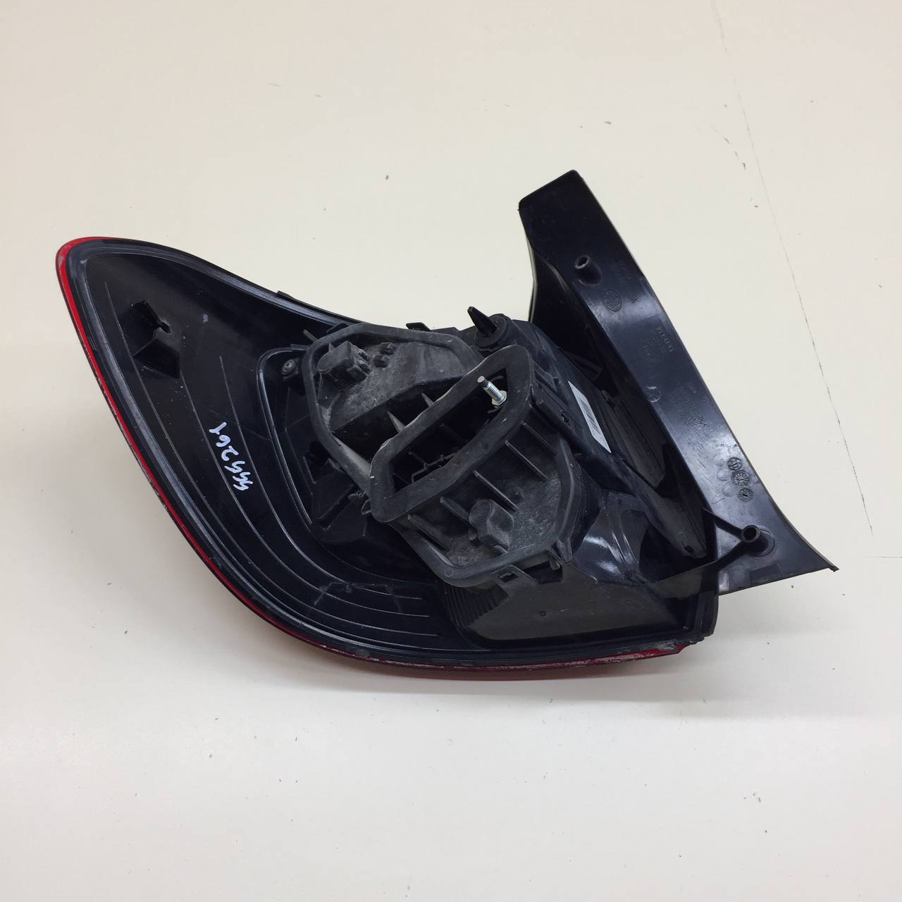 Фонарь задний правый Renault Sandero Stepway (5S) 2014-2022 Фонарь задний правый Renault Sandero Stepway (5S) 2014-2022