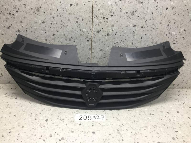 Решетка радиатора Renault Logan (1) 2005-2014