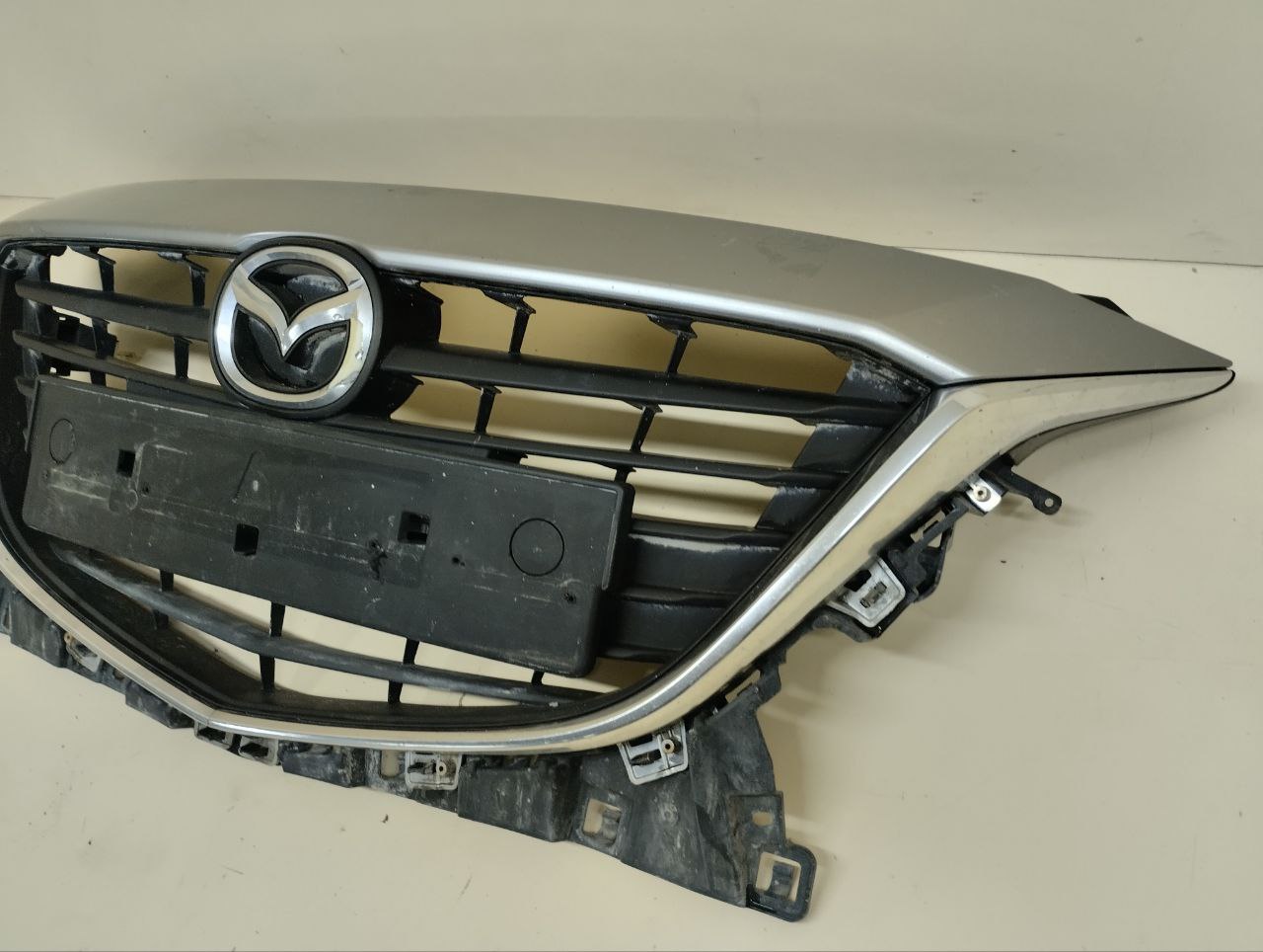 Решетка радиатора Mazda Mazda 3 (BM) 2013-2016 Решетка радиатора Mazda Mazda 3 (BM) 2013-2016