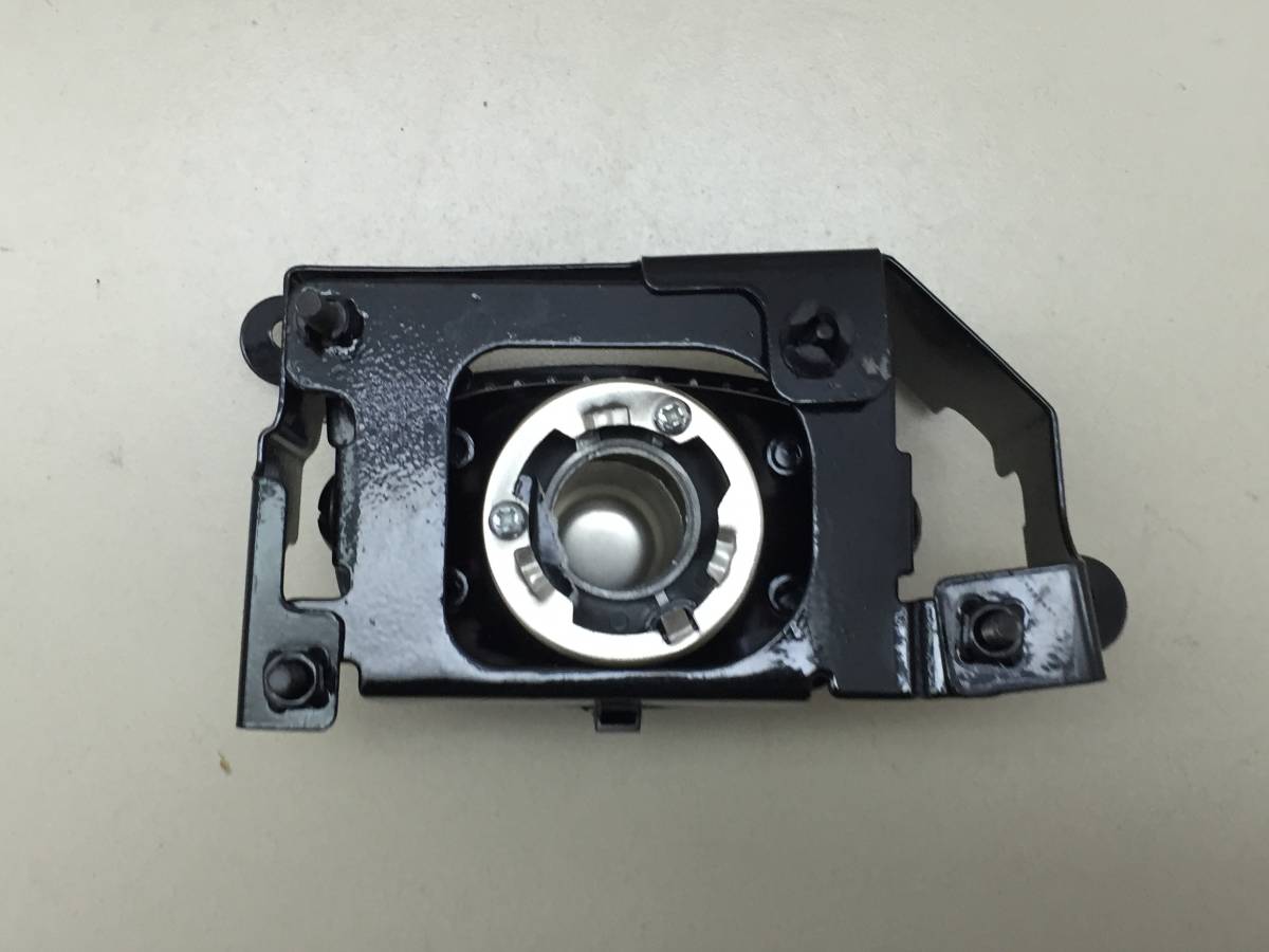 Фара противотуманная правая Mitsubishi Outlander (CU) 2001-2008