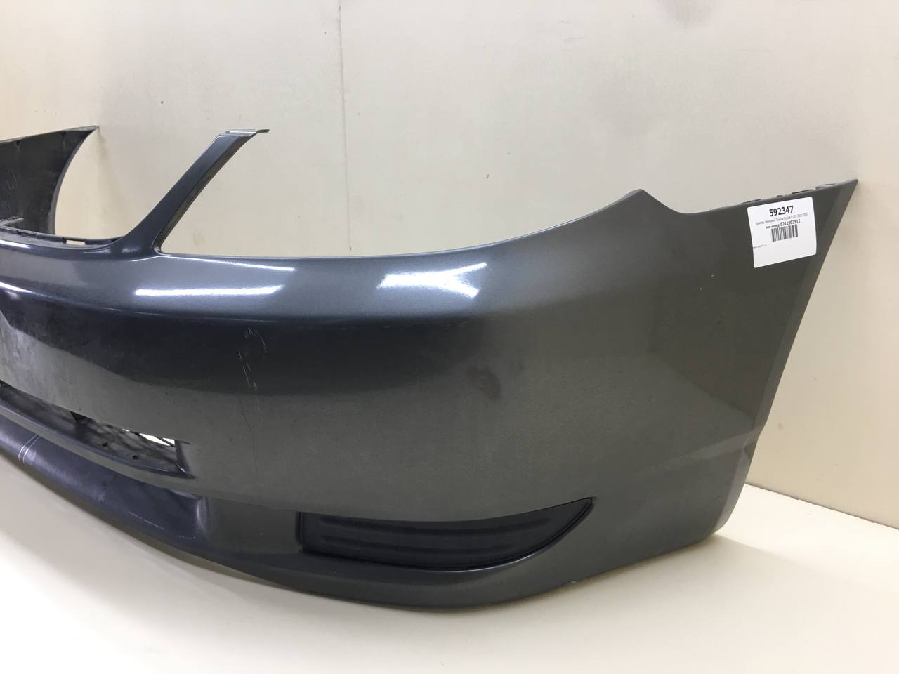 Бампер передний Toyota Corolla E120 2001-2007