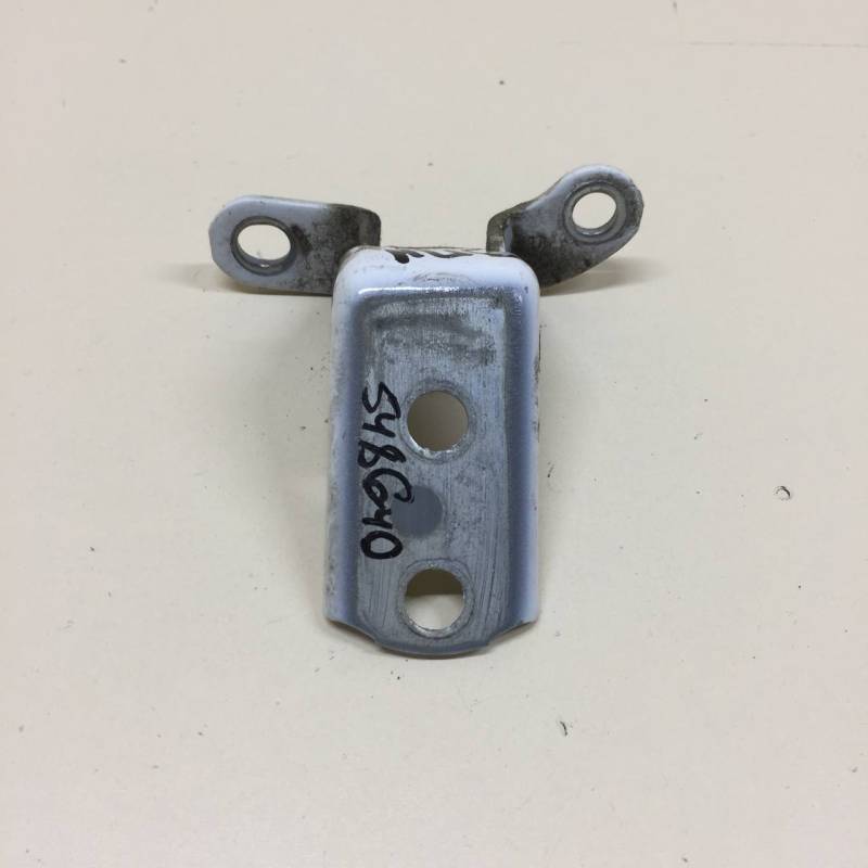 Петля двери задней правой нижняя Toyota Corolla E150 2006-2013 Петля двери задней правой нижняя Toyota Corolla E150 2006-2013