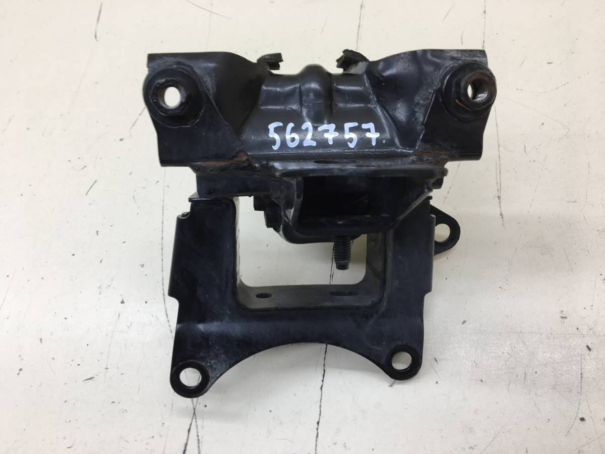 Опора КПП левая Volkswagen Polo (MK5) 2011-2020