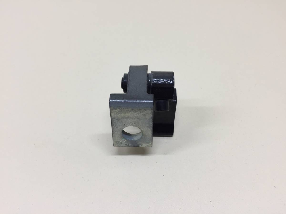 Петля двери Volkswagen Polo (MK5) 2011-2020