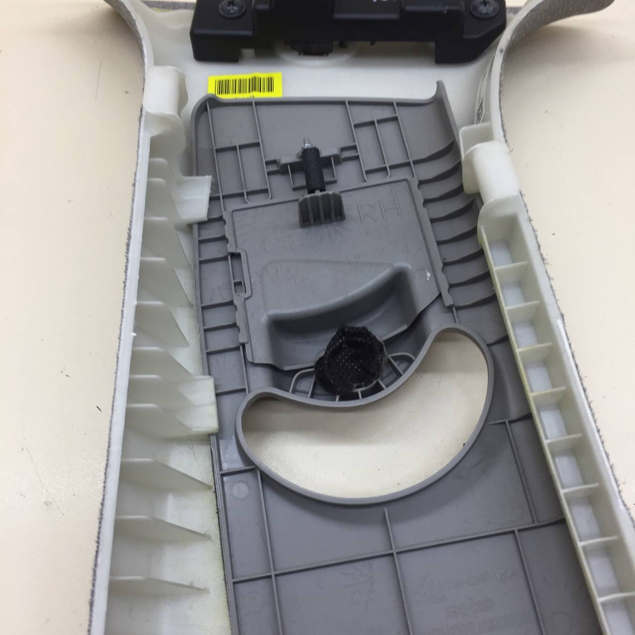 Обшивка стойки Hyundai Santa Fe (TM) 2018-2022