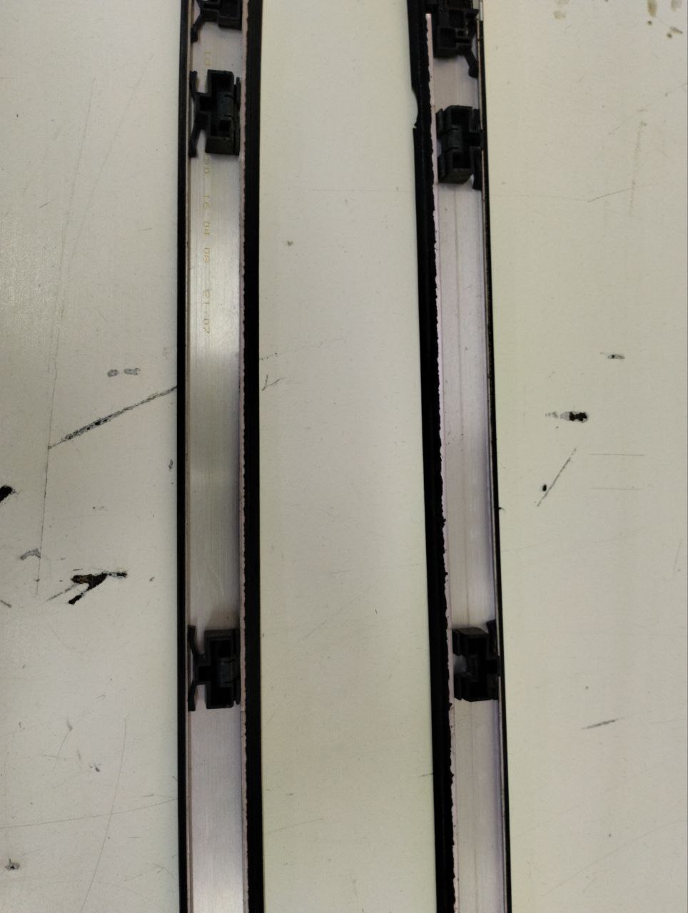 Молдинг крыши правый Peugeot 308 2007>