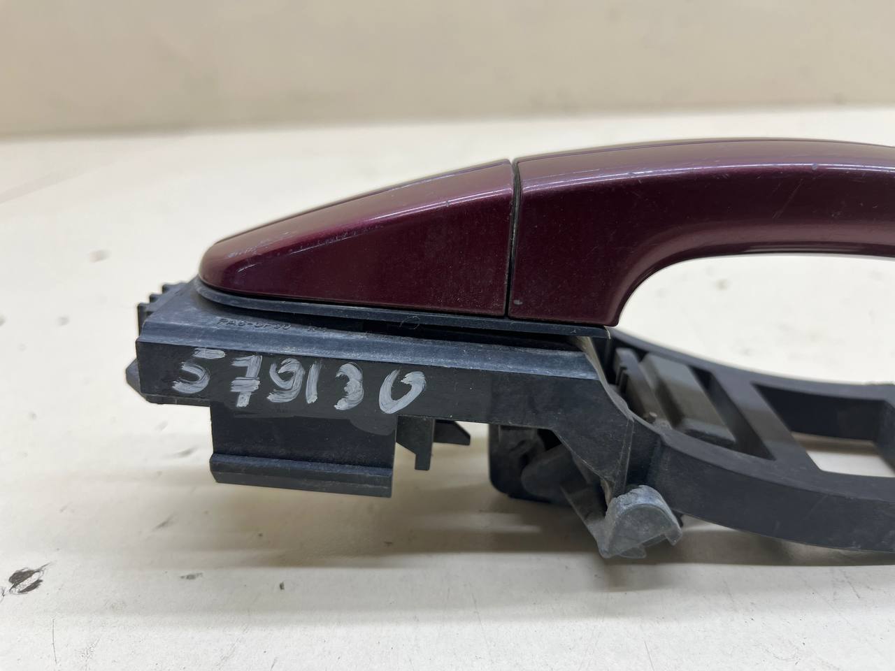 Ручка двери наружная правая Ford C-MAX 2003-2010