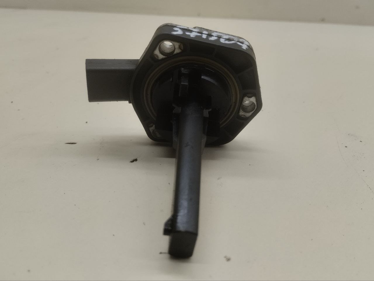 Датчик уровня масла Volkswagen Tiguan (5N2) 2011-2016