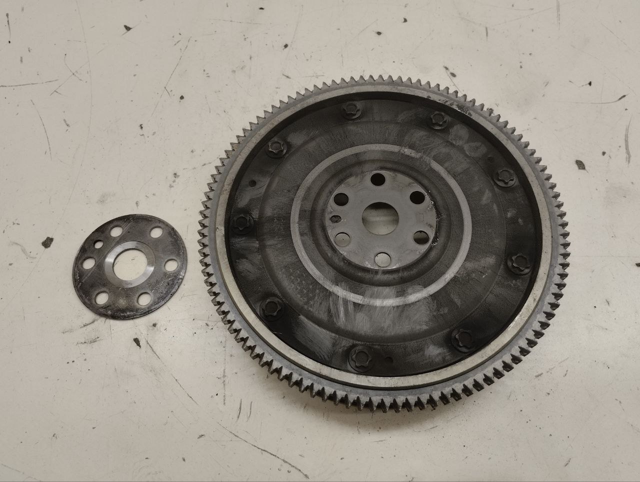 Маховик Nissan Note (E11) 2006-2013