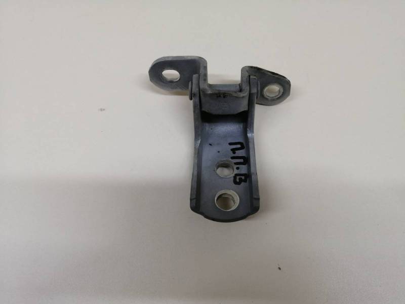 Петля двери передней правой верхняя Toyota Camry (V40) 2006-2011 Петля двери передней правой верхняя Toyota Camry (V40) 2006-2011