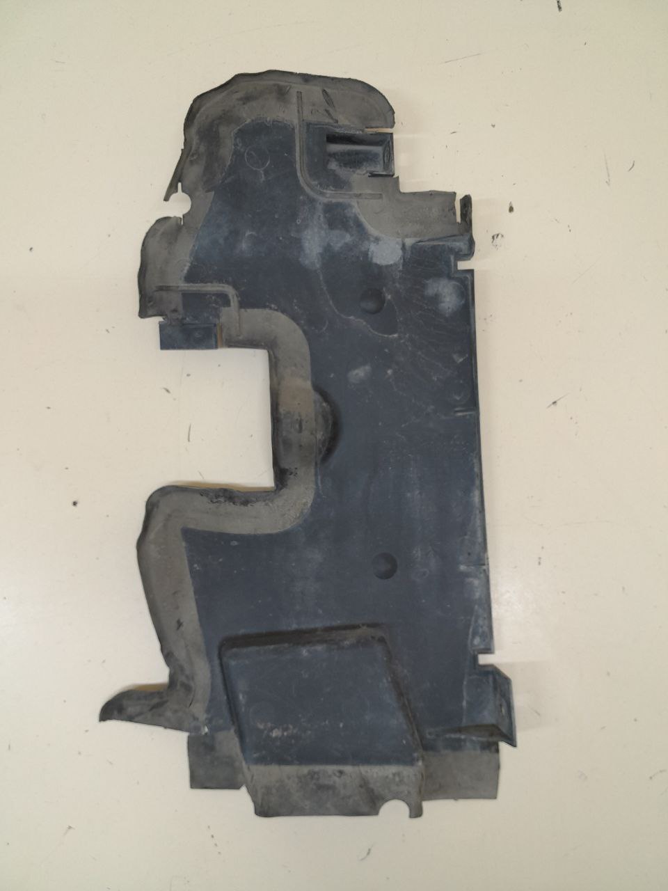 Воздуховод радиатора Citroen С4 Grand Picasso 2006-2014 Воздуховод радиатора Citroen С4 Grand Picasso 2006-2014