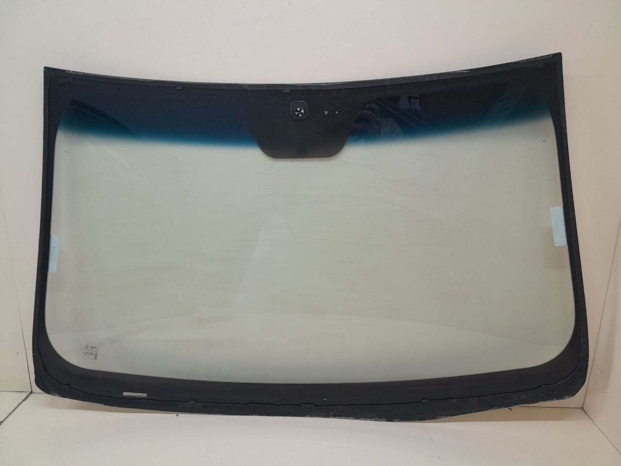 Стекло лобовое (ветровое) Hyundai Sonata 6 (YF) 2010-2014