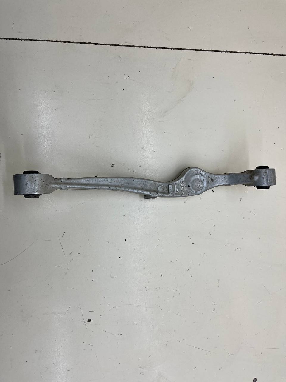 Рычаг задний поперечный Nissan Qashqai (J10) 2006-2013 Рычаг задний поперечный Nissan Qashqai (J10) 2006-2013