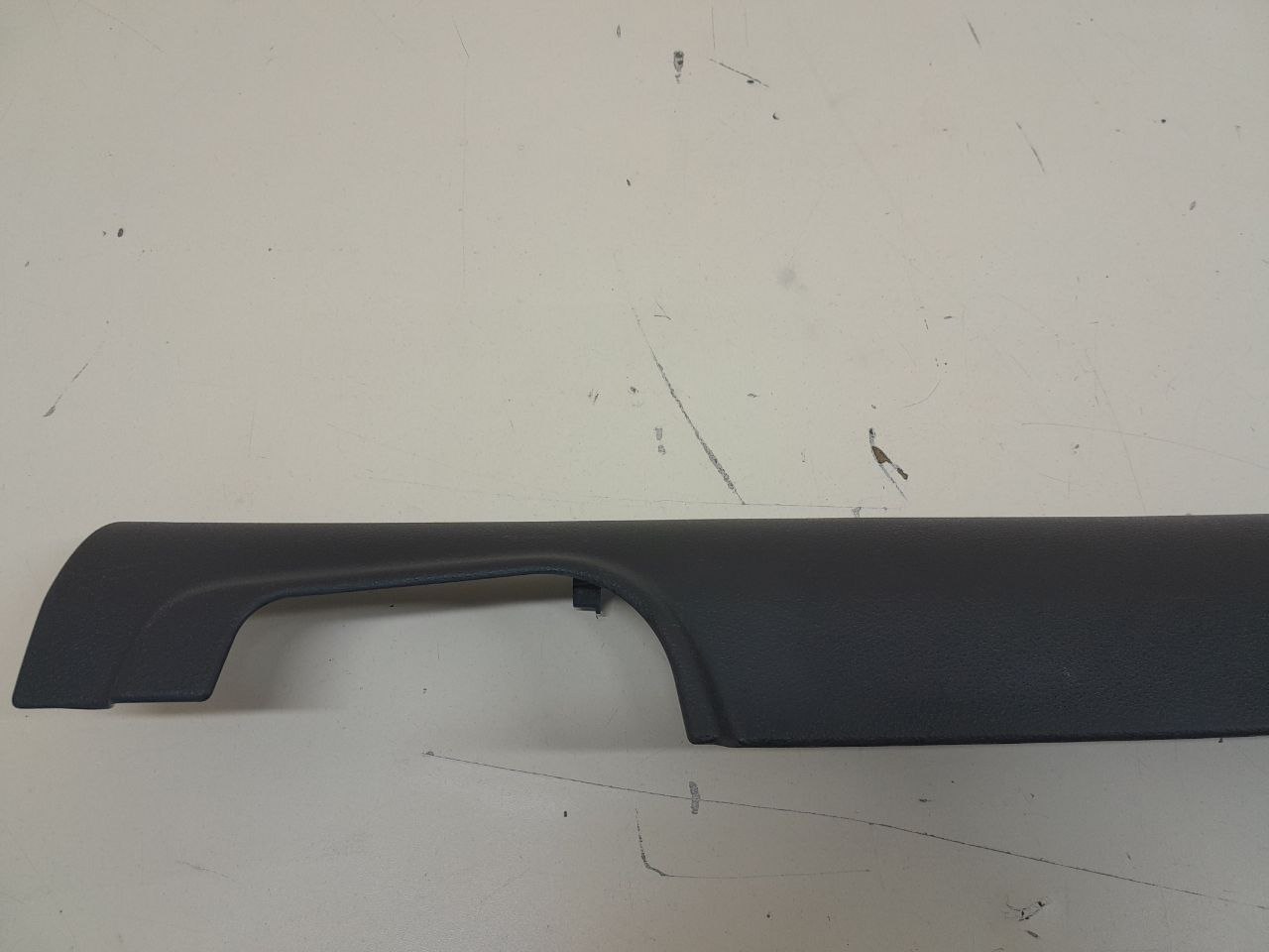 Накладка порога (внутренняя) Lada Vesta 2015>