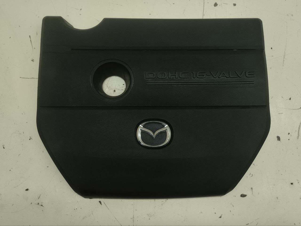 Крышка двигателя декоративная Mazda Mazda 6 (GG) 2002-2007 Крышка двигателя декоративная Mazda Mazda 6 (GG) 2002-2007