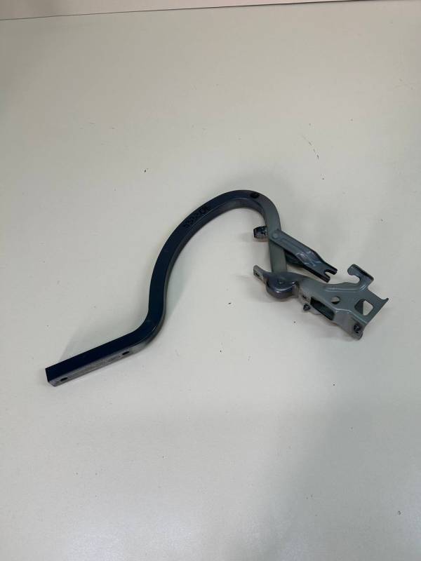 Петля крышки багажника Hyundai Sonata 6 (YF) 2010-2014