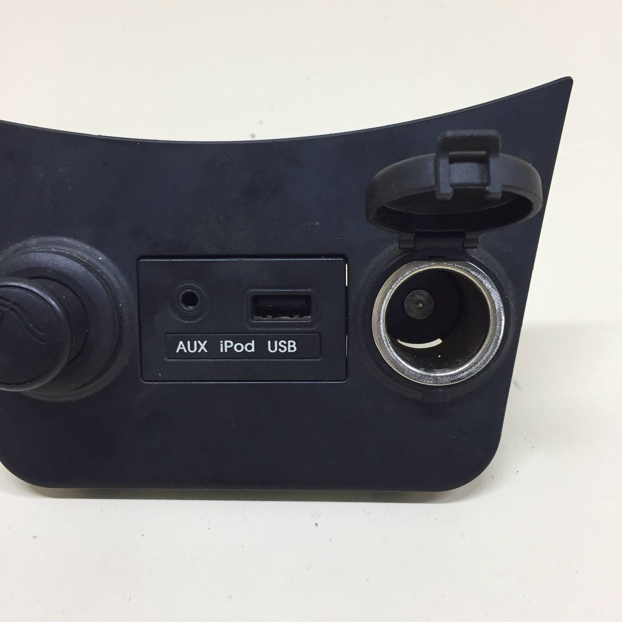 Разъем (USB AUX) Hyundai Solaris (RB) 2010-2017 Разъем (USB AUX) Hyundai Solaris (RB) 2010-2017