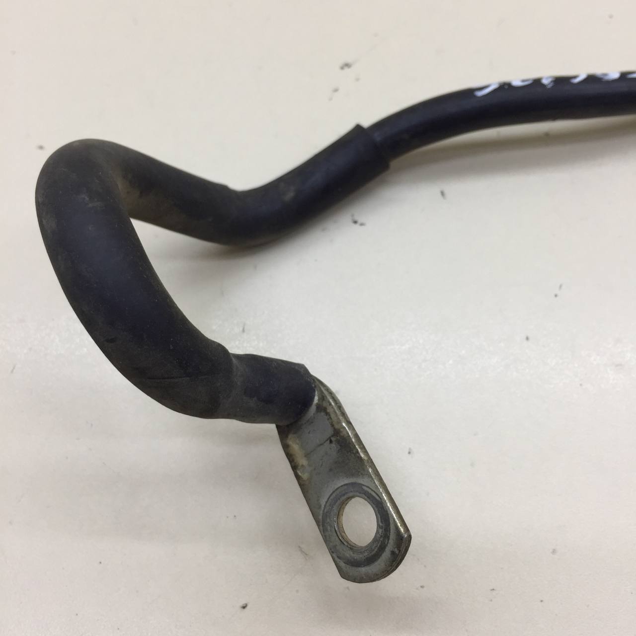 Клемма аккумулятора минус Volkswagen Passat B7 2011-2015