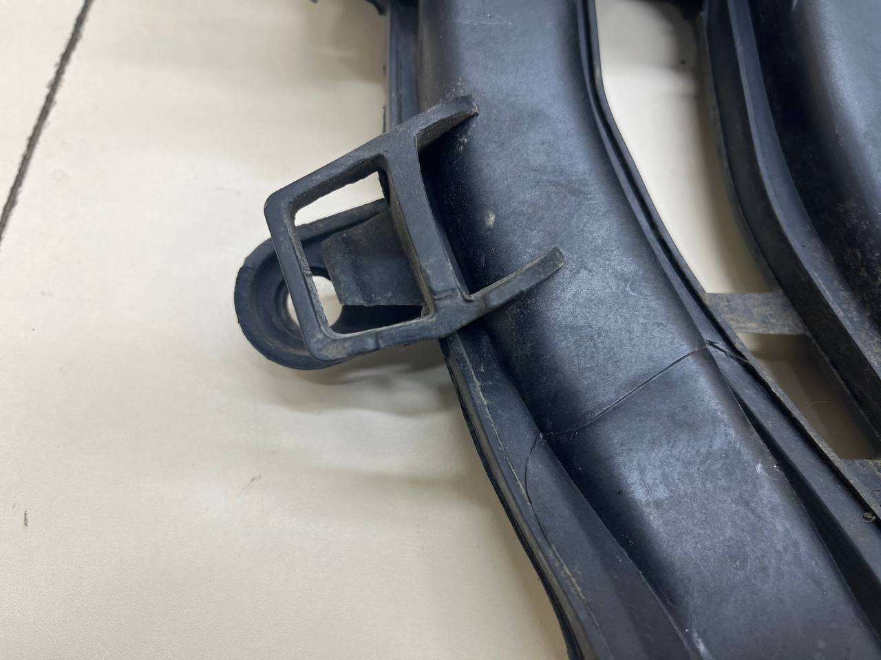Коллектор впускной Renault Megane (2) 2002-2009 Коллектор впускной Renault Megane (2) 2002-2009