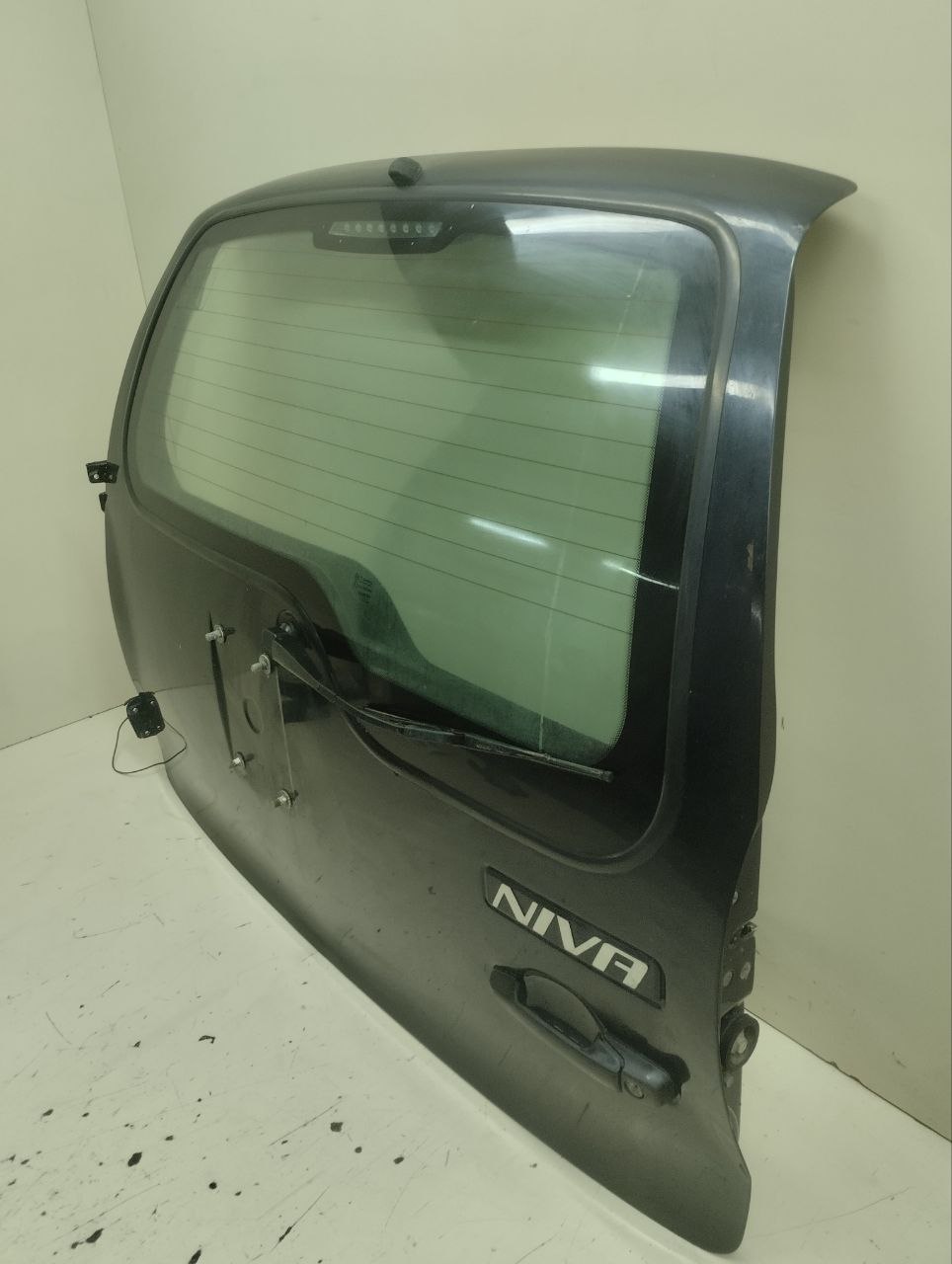 Дверь багажника со стеклом Chevrolet Niva 2009-2020