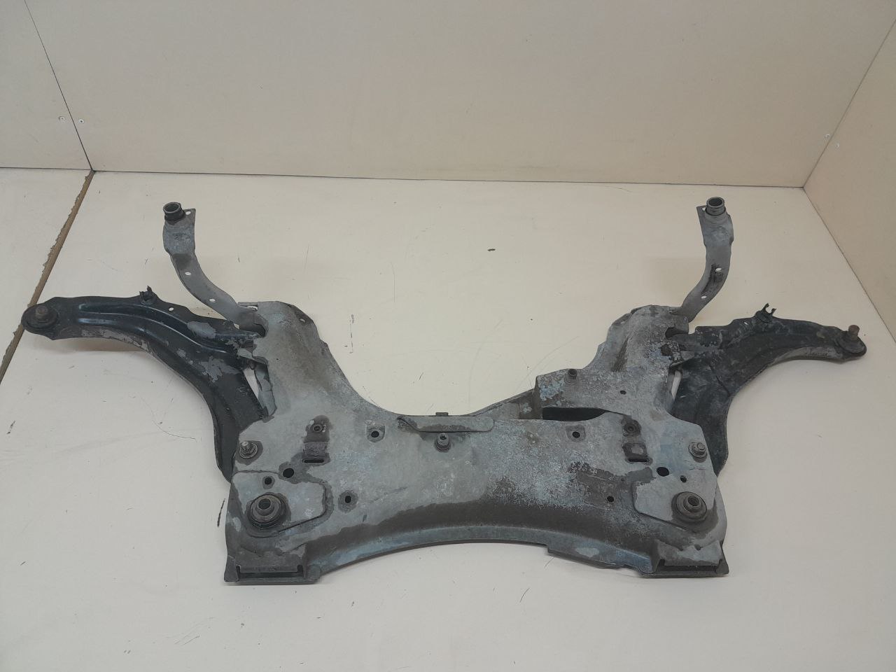 Балка подмоторная Renault Megane (2) 2002-2009 Балка подмоторная Renault Megane (2) 2002-2009