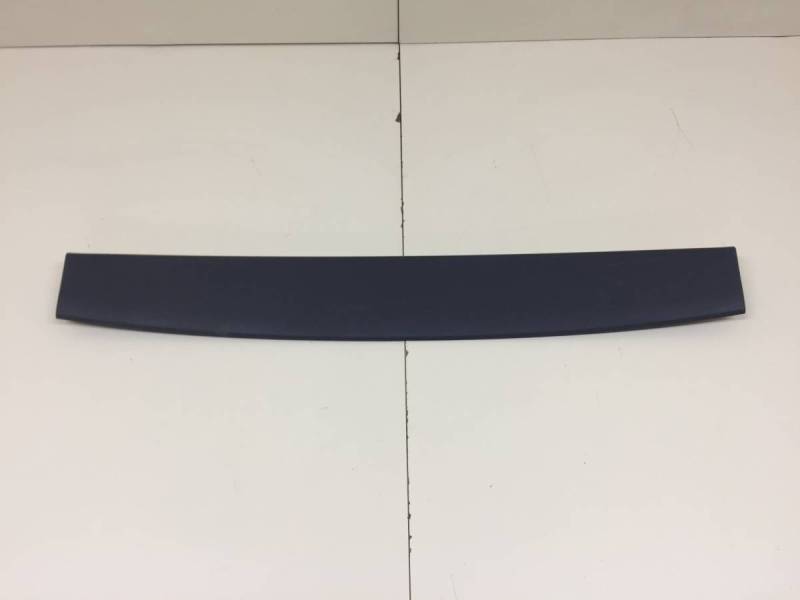 Обшивка двери багажника Subaru XV (G33,G43) 2011-2017