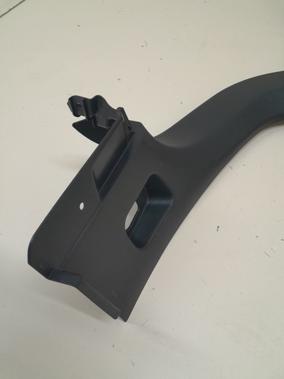 Обшивка багажника Mazda Mazda 3 (BM) 2013-2016 Обшивка багажника Mazda Mazda 3 (BM) 2013-2016