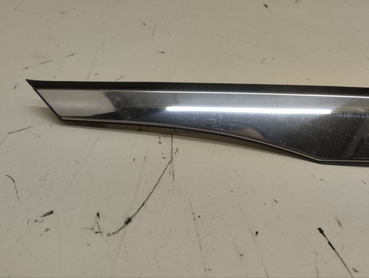 Молдинг заднего крыла левого Kia K5 (DL3) 2019>