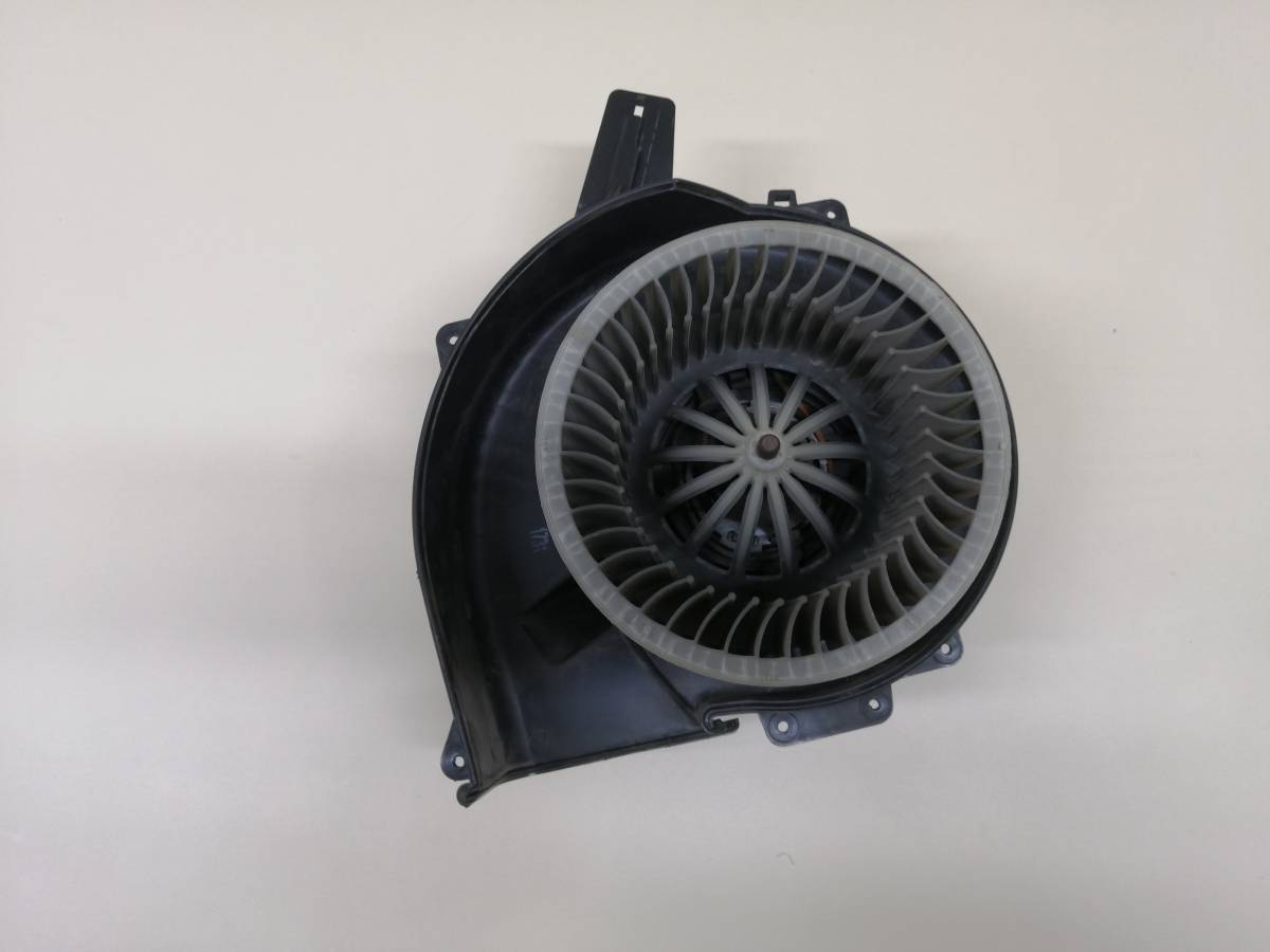 Моторчик отопителя Volkswagen Polo (MK5) 2011-2020 Моторчик отопителя Volkswagen Polo (MK5) 2011-2020