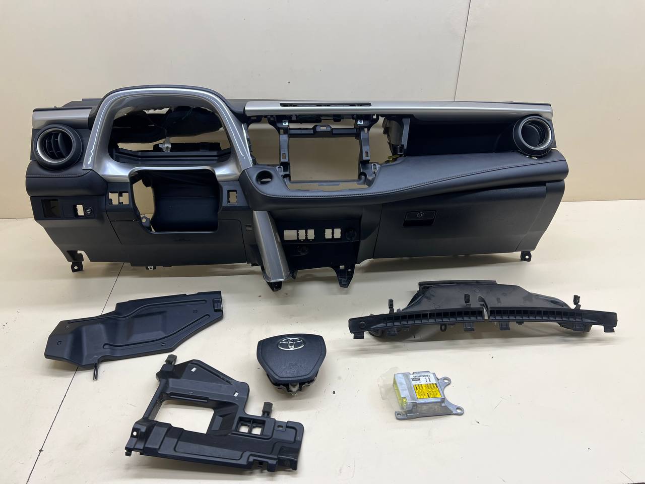 Подушка безопасности (комплект) Toyota Rav 4 (XA40) 2013-2019