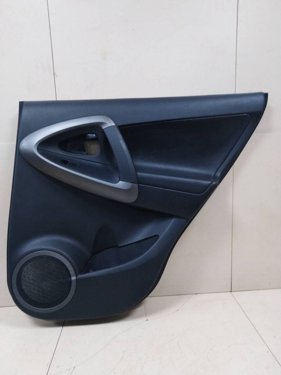 Обшивка двери задней правой Toyota Rav 4 (A30) 2006-2013