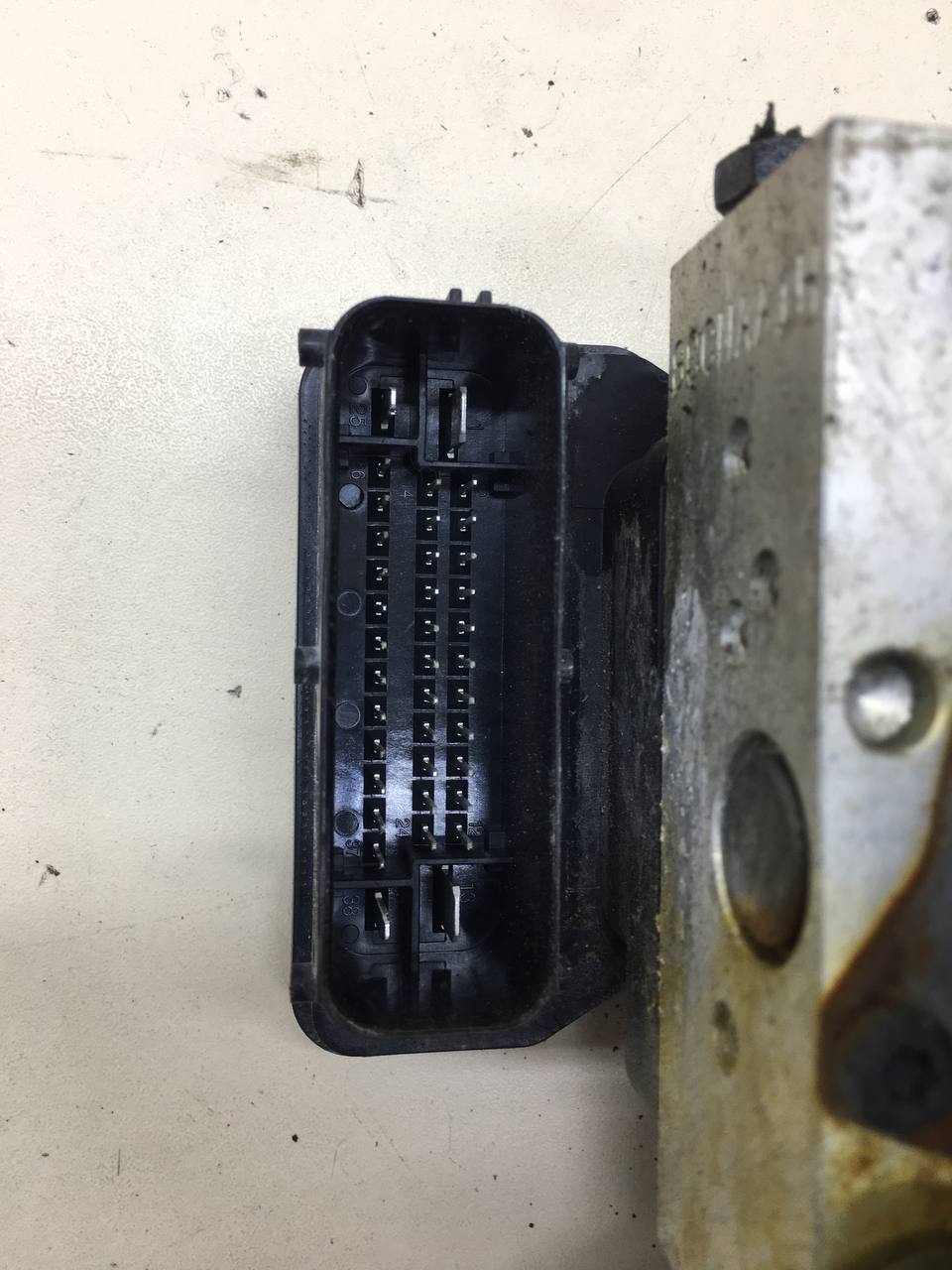 Блок ABS (насос) Hyundai i40 (VF) 2011>