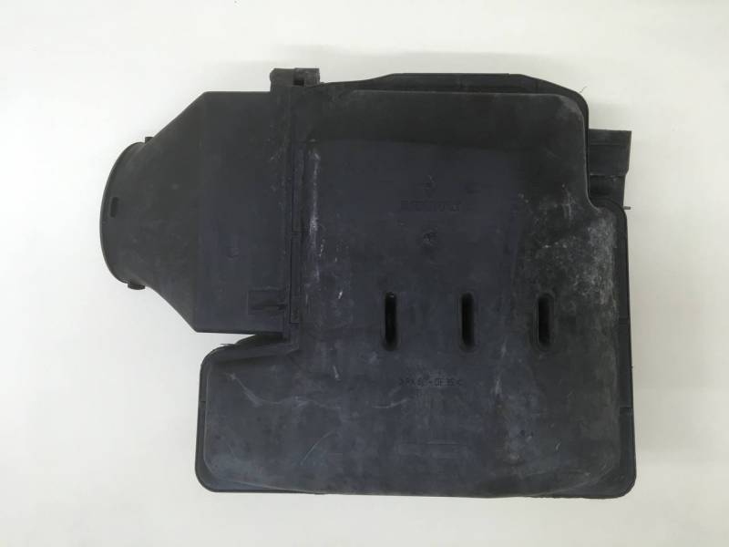 Корпус воздушного фильтра Renault Duster (HSA, HSM) 2012> Корпус воздушного фильтра Renault Duster (HSA, HSM) 2012>