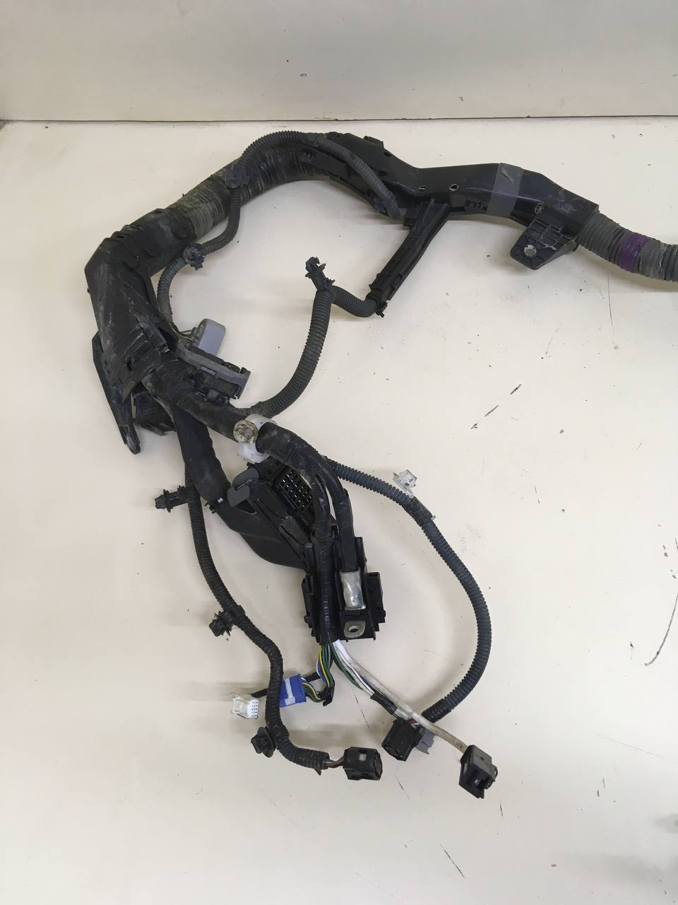 Проводка под торпедо Toyota Rav 4 (XA40) 2013-2019 Проводка под торпедо Toyota Rav 4 (XA40) 2013-2019