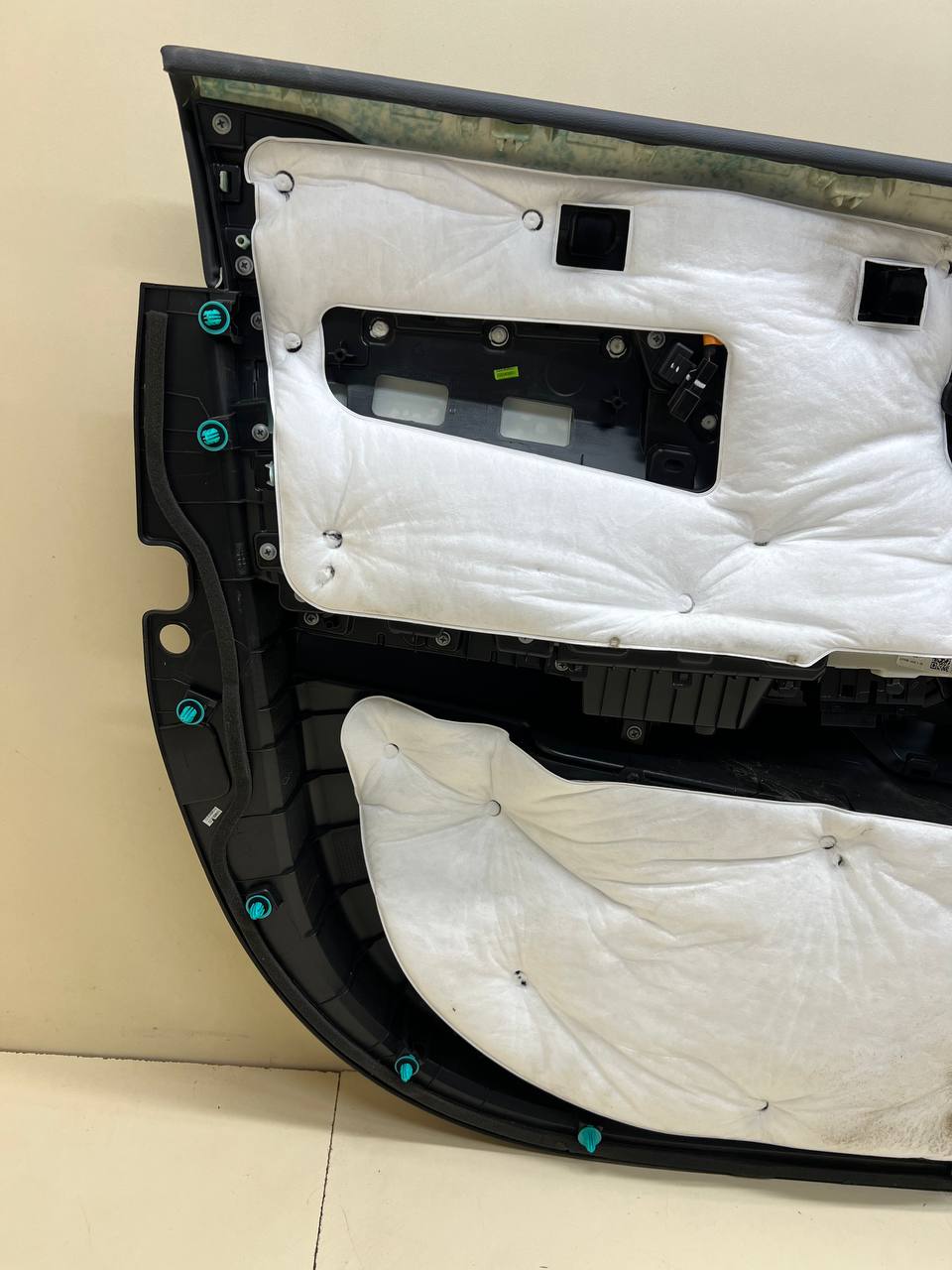 Обшивка двери передней правой Changan UNI-K 2020>