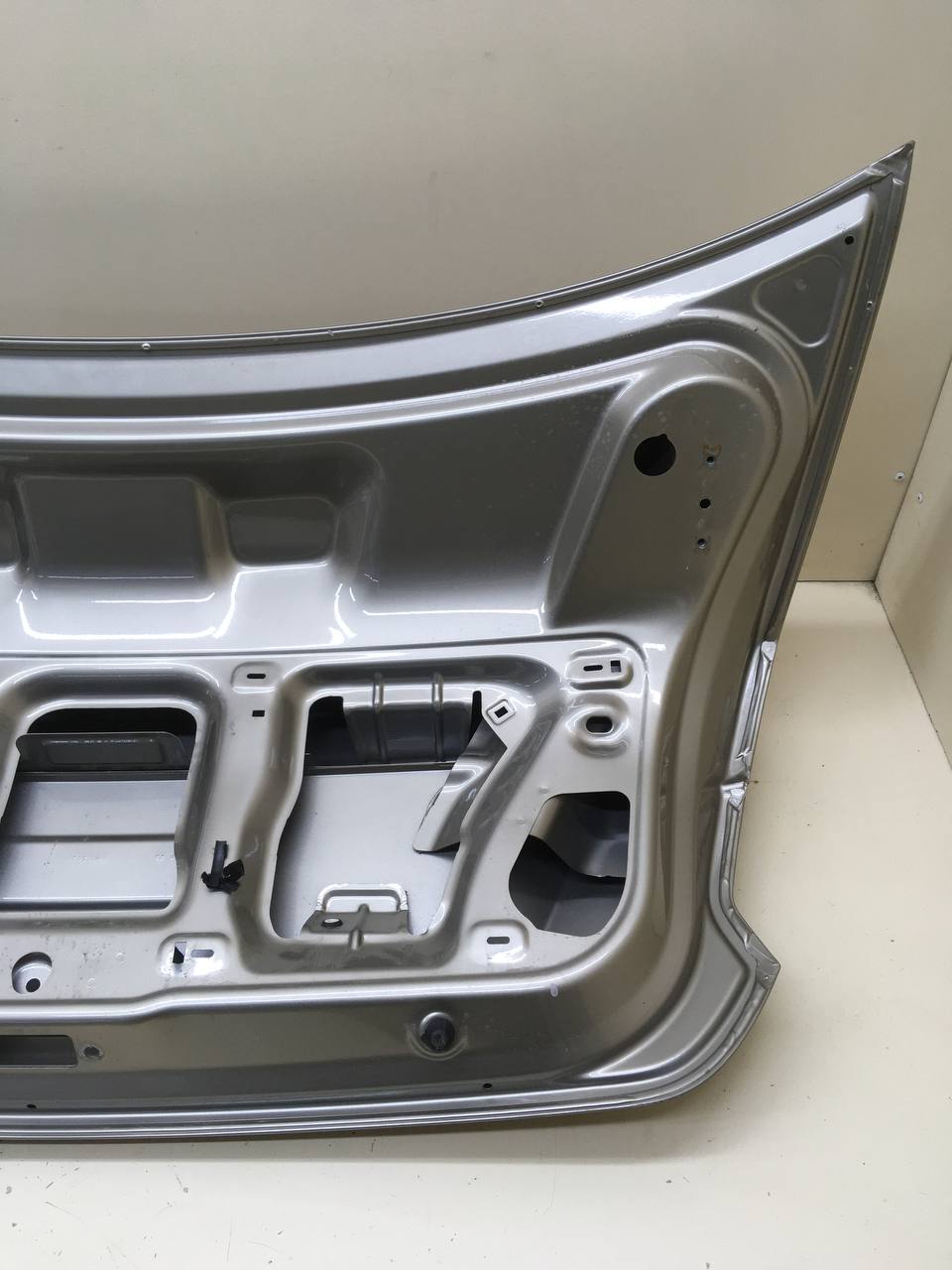 Крышка багажника Volkswagen Polo (MK5) 2011-2020 Крышка багажника Volkswagen Polo (MK5) 2011-2020