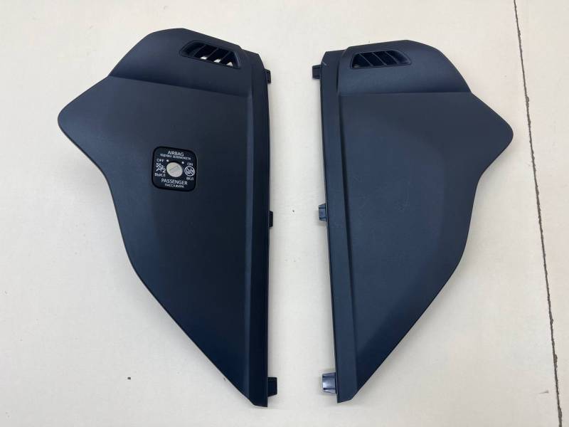 Накладка торпедо Toyota Rav 4 (XA50) 2018>