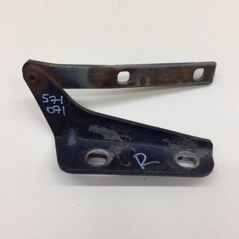 Петля капота правая Chevrolet Niva 2009-2020