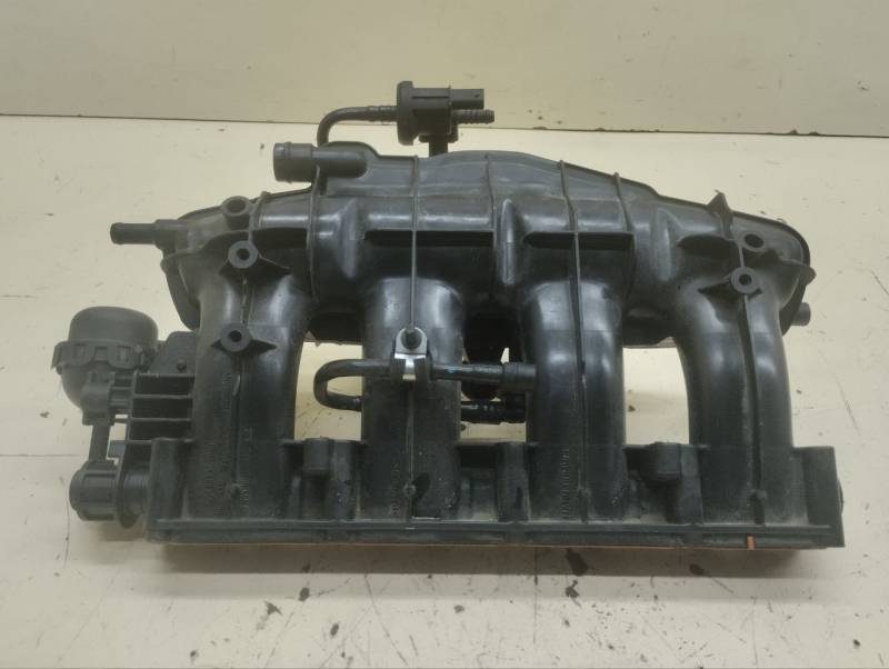 Коллектор впускной Volkswagen Passat B7 2011-2015