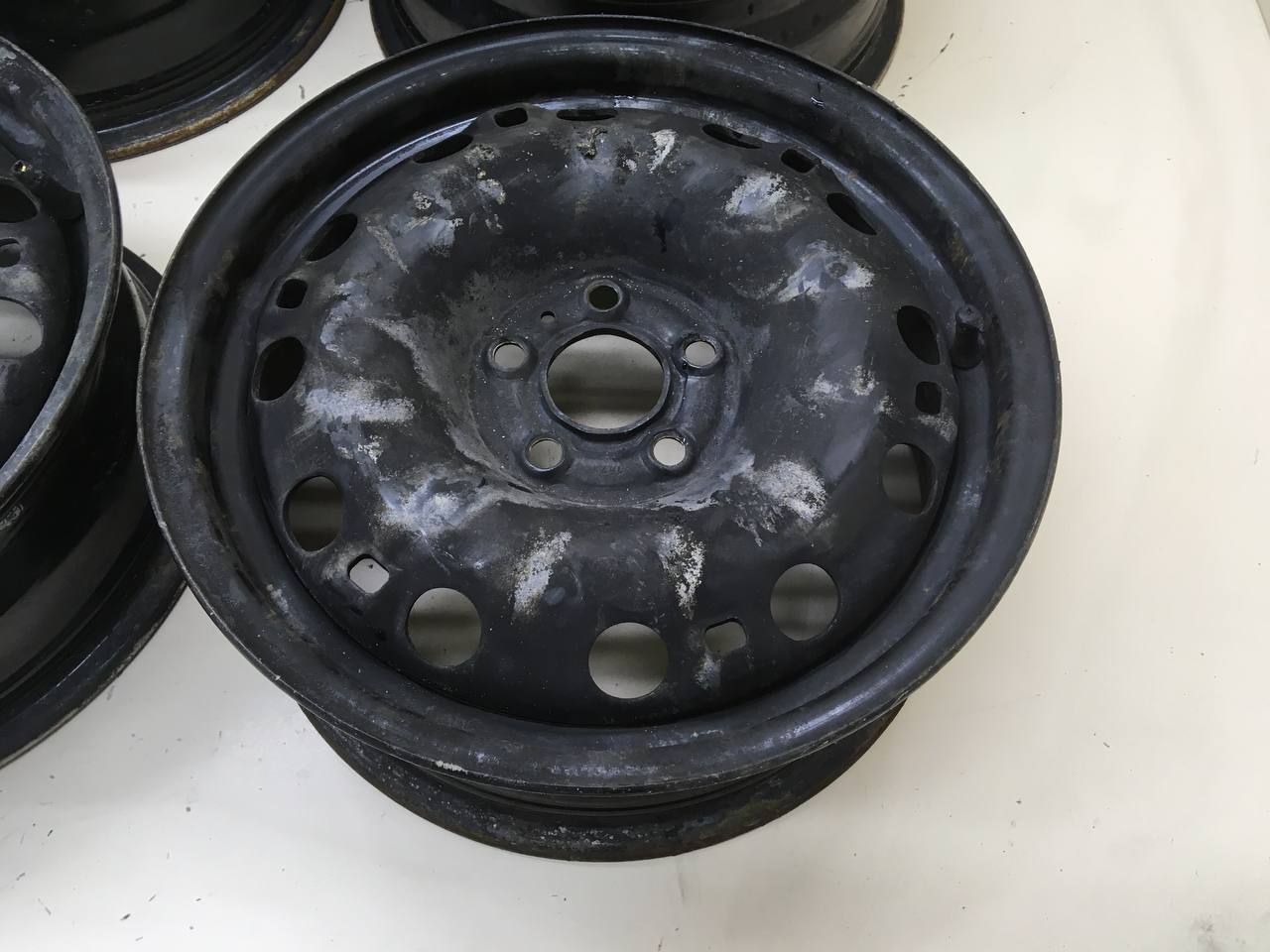 Диски к-кт R15 Штампованные